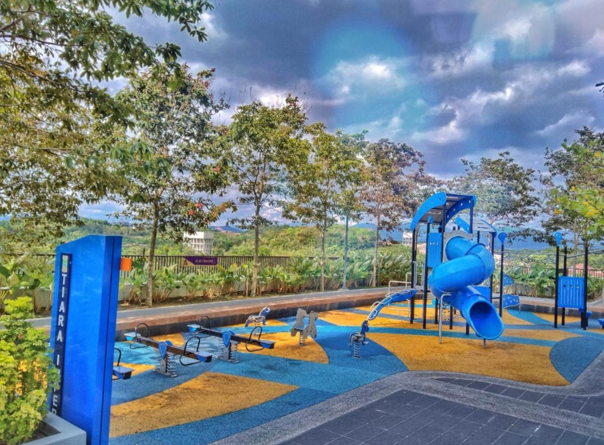 Mmg D'Tiara Homestay Kajang Exterior foto